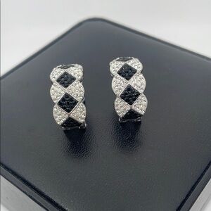 Elegant Jewelry Pierced Black and Silver Earrings Rhinestone Sparkle